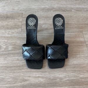 New Vince Camuto Vince Brelanie Sandal in Black, Size 6.5